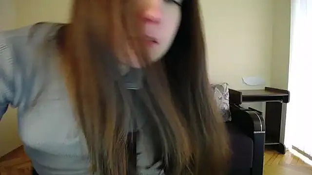 Snapshot of Pretty_shy chatting on December 10, 9:12 am Pretty shy online show from December 10, 9:12 am