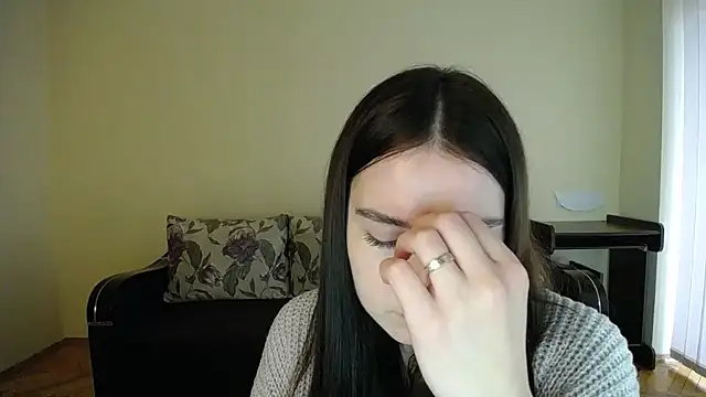 Snapshot of Pretty_shy chatting on December 12, 12:12 pm Pretty shy online show from December 12, 12:12 pm
