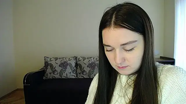 Snapshot of Pretty_shy chatting on December 13, 12:06 pm Pretty shy online show from December 13, 12:06 pm