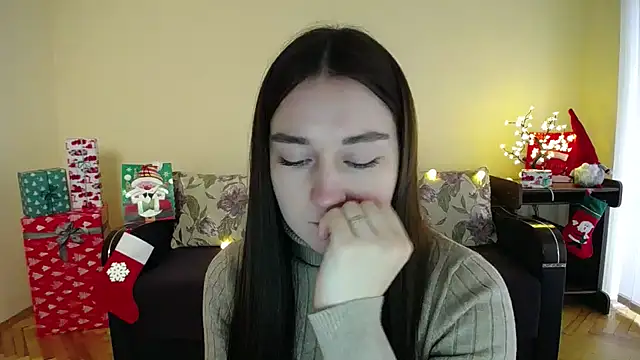 Snapshot of Pretty_shy chatting on December 20, 12:16 pm Pretty shy online show from December 20, 12:16 pm