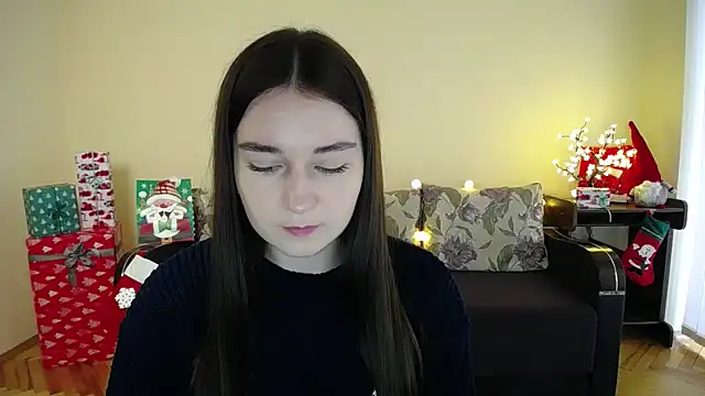 Snapshot of Pretty_shy chatting on December 24, 9:17 am Pretty shy online show from December 24, 9:17 am