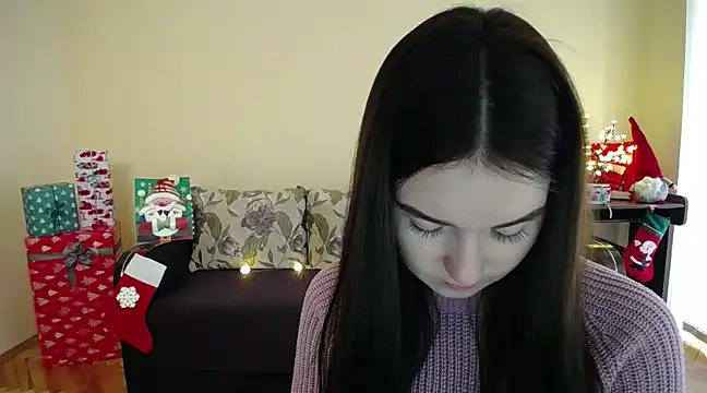 Snapshot of Pretty_shy chatting on December 29, 11:50 am Pretty shy online show from December 29, 11:50 am