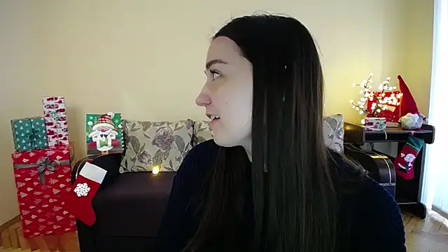 Snapshot of Pretty_shy chatting on January 2, 9:00 am Pretty shy online show from January 2, 9:00 am