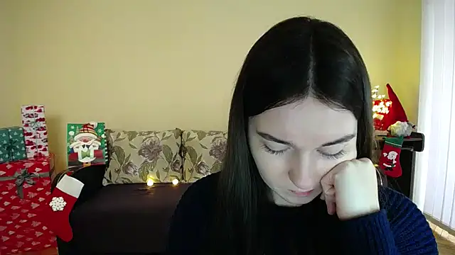 Snapshot of Pretty_shy chatting on January 7, 12:20 pm Pretty shy online show from January 7, 12:20 pm