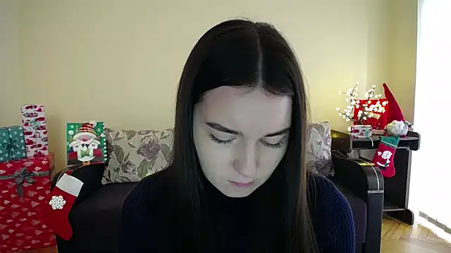 Snapshot of Pretty_shy chatting on January 8, 8:49 am Pretty shy online show from January 8, 8:49 am