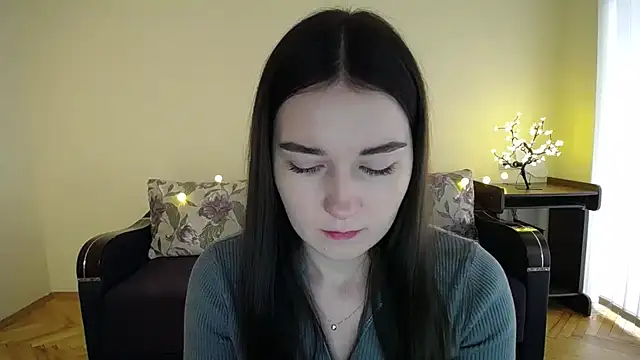 Snapshot of Pretty_shy chatting on January 9, 9:27 am Pretty shy online show from January 9, 9:27 am