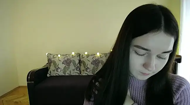 Snapshot of Pretty_shy chatting on January 23, 11:37 am Pretty shy online show from January 23, 11:37 am