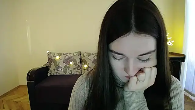 Snapshot of Pretty_shy chatting on January 29, 12:35 pm Pretty shy online show from January 29, 12:35 pm