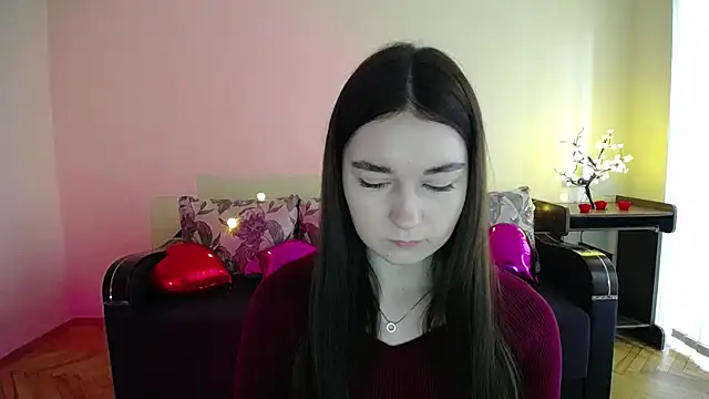Snapshot of Pretty_shy chatting on February 24, 9:10 am Pretty shy online show from February 24, 9:10 am