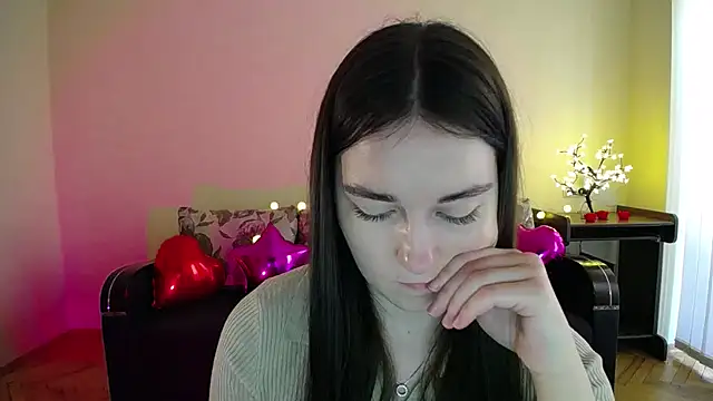 Snapshot of Pretty_shy chatting on March 10, 12:48 pm Pretty shy online show from March 10, 12:48 pm