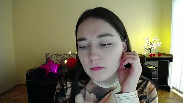 Snapshot of Pretty_shy chatting on March 14, 12:51 pm Pretty shy online show from March 14, 12:51 pm