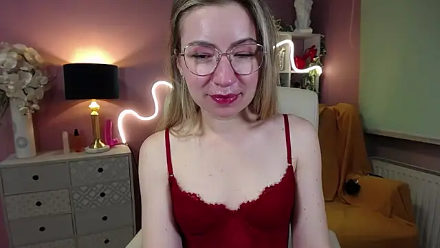 Mia Tasty online show from December 7, 11:40 am