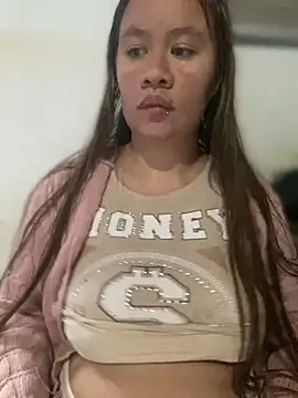 Emiily lee online show from December 13, 11:55 am