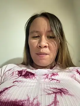 Snapshot of Emiily_lee chatting on September 29, 1:44 am Emiily lee online show from September 29, 1:44 am