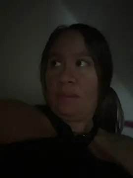 Snapshot of Emiily_lee chatting on October 17, 1:25 pm Emiily lee online show from October 17, 1:25 pm