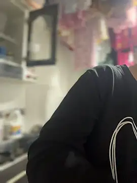 Snapshot of Emiily_lee chatting on October 23, 10:08 pm Emiily lee online show from October 23, 10:08 pm