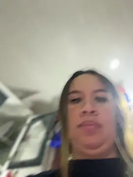 Emiily lee online show from December 18, 3:01 am