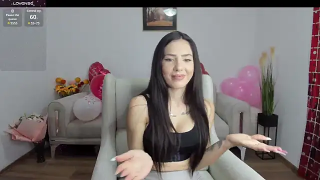 Snapshot of Emmapmg chatting on February 11, 12:37 pm Emmapmg online show from February 11, 12:37 pm