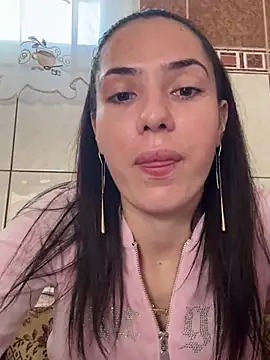 Snapshot of Emmapmg chatting on March 7, 8:45 am Emmapmg online show from March 7, 8:45 am