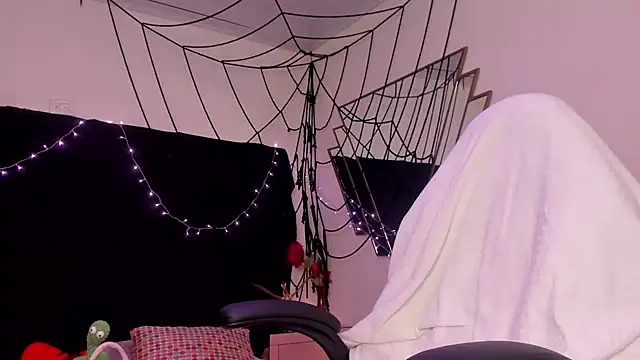 BonnieCute  online show from December 22, 2:49 pm