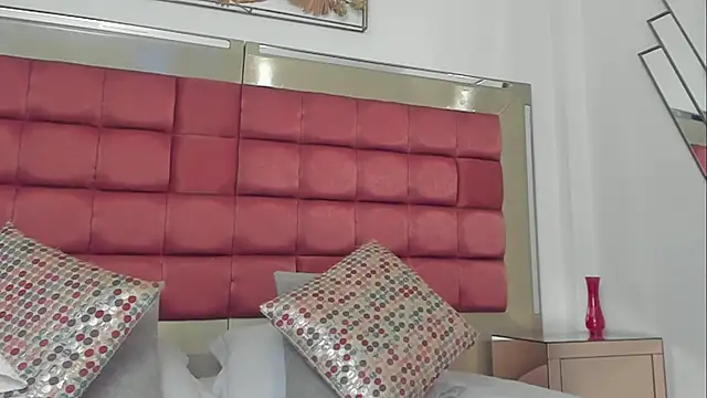 BonnieCute  online show from October 20, 11:38 pm