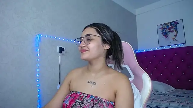 antonella sweetlittle online show from May 7, 12:32 pm