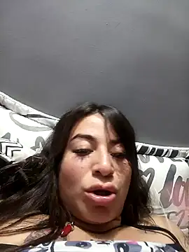 Alona Evans online show from January 4, 2:25 pm