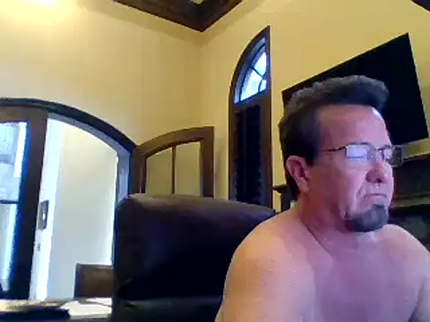 sluttydylan online show from January 8, 8:29 pm