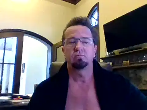 sluttydylan online show from February 23, 8:00 pm