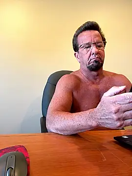 Snapshot of sluttydylan chatting on January 16, 9:30 pm sluttydylan online show from January 16, 9:30 pm