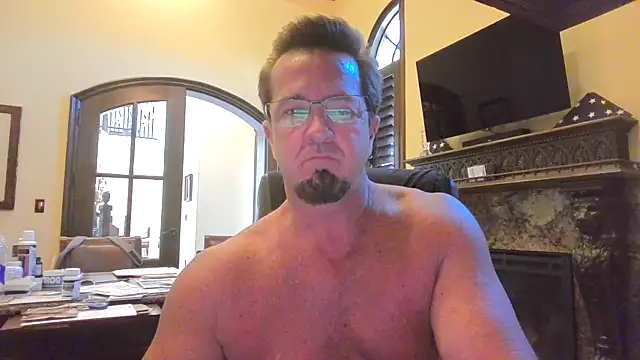 sluttydylan online show from April 28, 6:13 pm