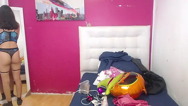 Snapshot of nextdoor_fantasy1 chatting on October 30, 10:10 pm nextdoor fantasy1 online show from October 30, 10:10 pm