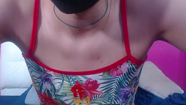 Snapshot of nextdoor_fantasy1 chatting on February 7, 9:02 am nextdoor fantasy1 online show from February 7, 9:02 am