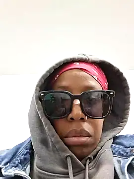 madamsensuale online show from November 6, 9:59 pm