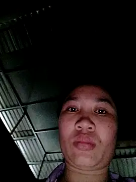 Snapshot of Dina_wet chatting on December 22, 12:39 am Dina wet online show from December 22, 12:39 am