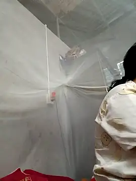 Snapshot of Dina_wet chatting on January 3, 11:35 am Dina wet online show from January 3, 11:35 am