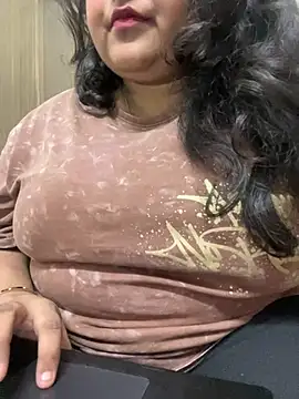 smile pretty online show from January 20, 10:15 pm