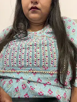 smile pretty online show from September 12, 4:07 pm