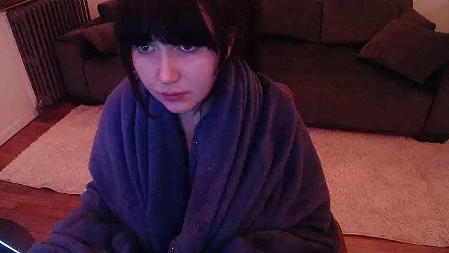 Snapshot of Lynylou chatting on January 14, 1:15 am Lynylou online show from January 14, 1:15 am