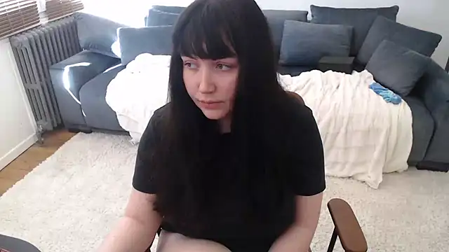 Snapshot of Lynylou chatting on March 11, 2:07 pm Lynylou online show from March 11, 2:07 pm
