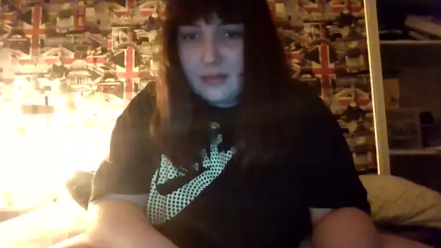 Snapshot of Lynylou chatting on September 10, 7:47 pm Lynylou online show from September 10, 7:47 pm