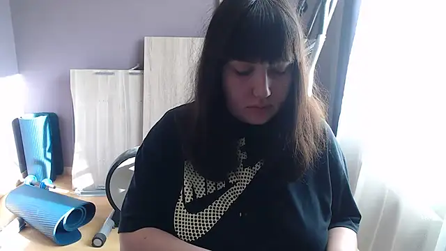 Snapshot of Lynylou chatting on September 11, 8:03 am Lynylou online show from September 11, 8:03 am