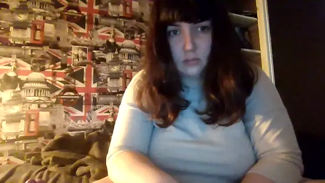 Lynylou online show from September 18, 9:44 am