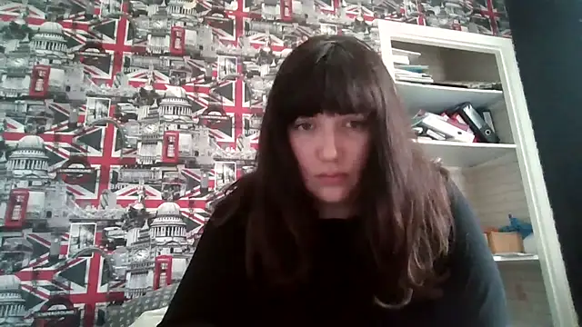 Lynylou online show from September 22, 11:01 am