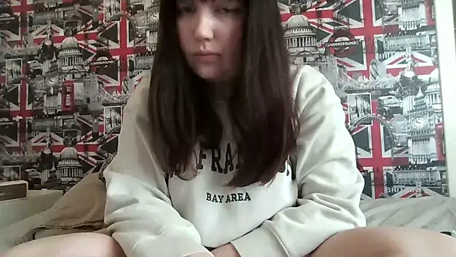 Lynylou online show from November 27, 12:07 pm