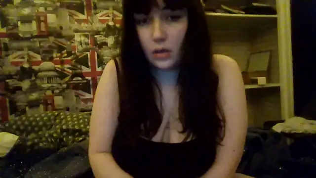 Lynylou online show from January 19, 1:20 am