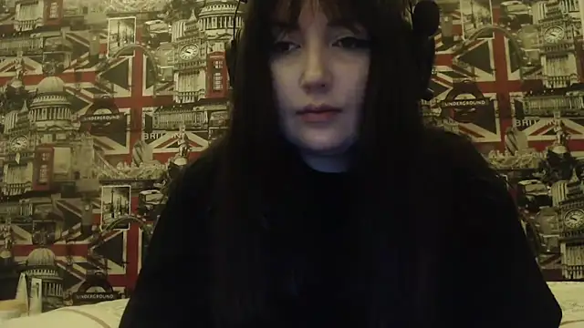 Snapshot of Lynylou chatting on February 12, 9:54 pm Lynylou online show from February 12, 9:54 pm
