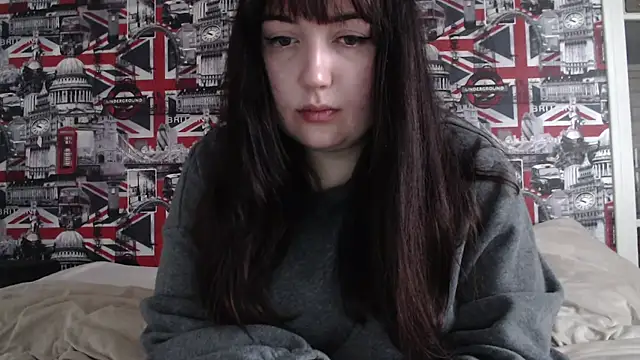 Snapshot of Lynylou chatting on February 18, 4:47 pm Lynylou online show from February 18, 4:47 pm