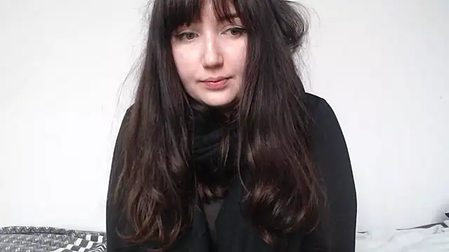 Snapshot of Lynylou chatting on March 7, 4:26 pm Lynylou online show from March 7, 4:26 pm