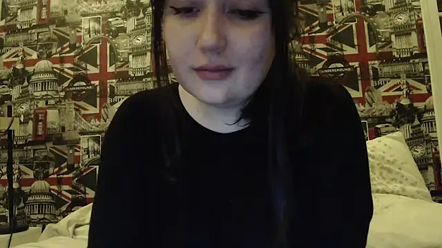 Snapshot of Lynylou chatting on March 25, 8:48 pm Lynylou online show from March 25, 8:48 pm
